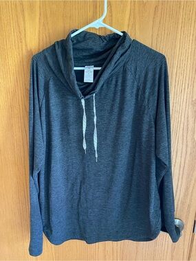 🦅 Unknown Brand Women’s Funnel Neck Sweatshirt